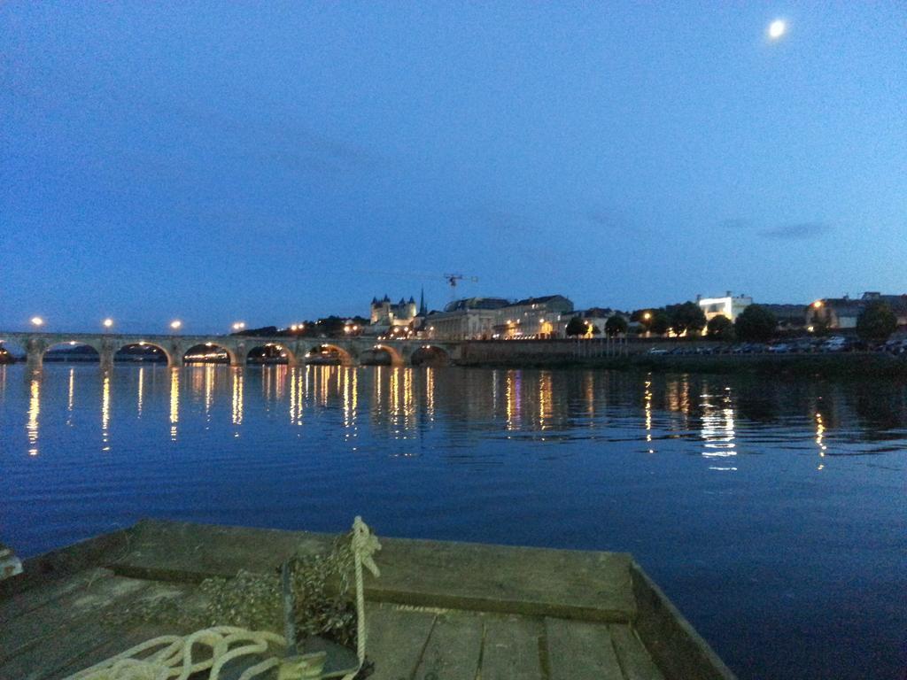 Different Holidays Saumur Exterior foto