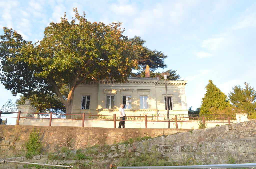 Different Holidays Saumur Exterior foto